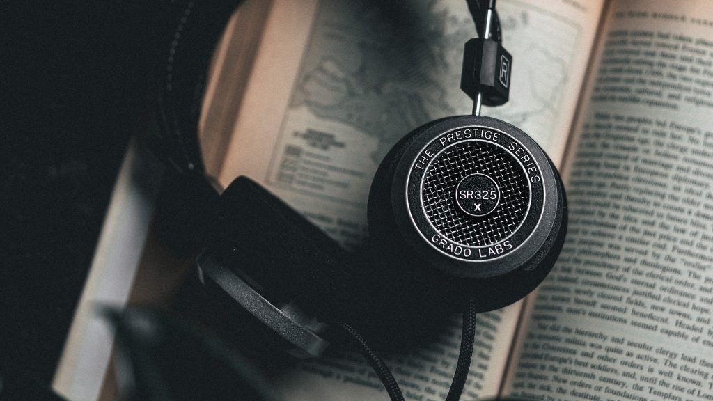 Grado SR325x Review: Classic Design, Class-leading Open-back Sound ...