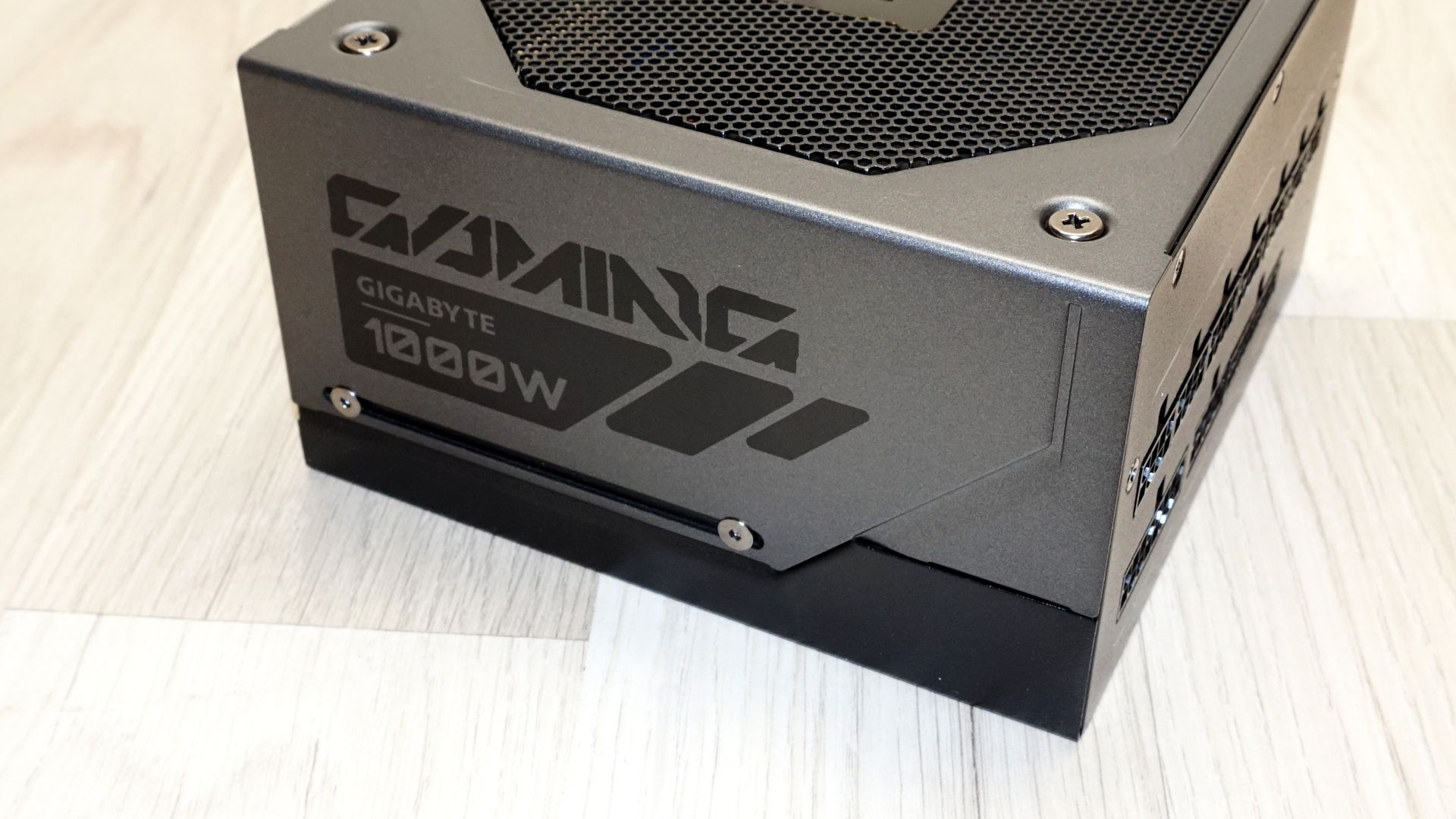 GIGABYTE 1000GM PG5 1000W