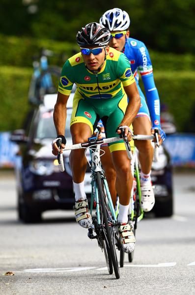 Carlos Alexandre Manarelli (Brazil) leads Gianluca Leonardi (Italy) in their two-man break.