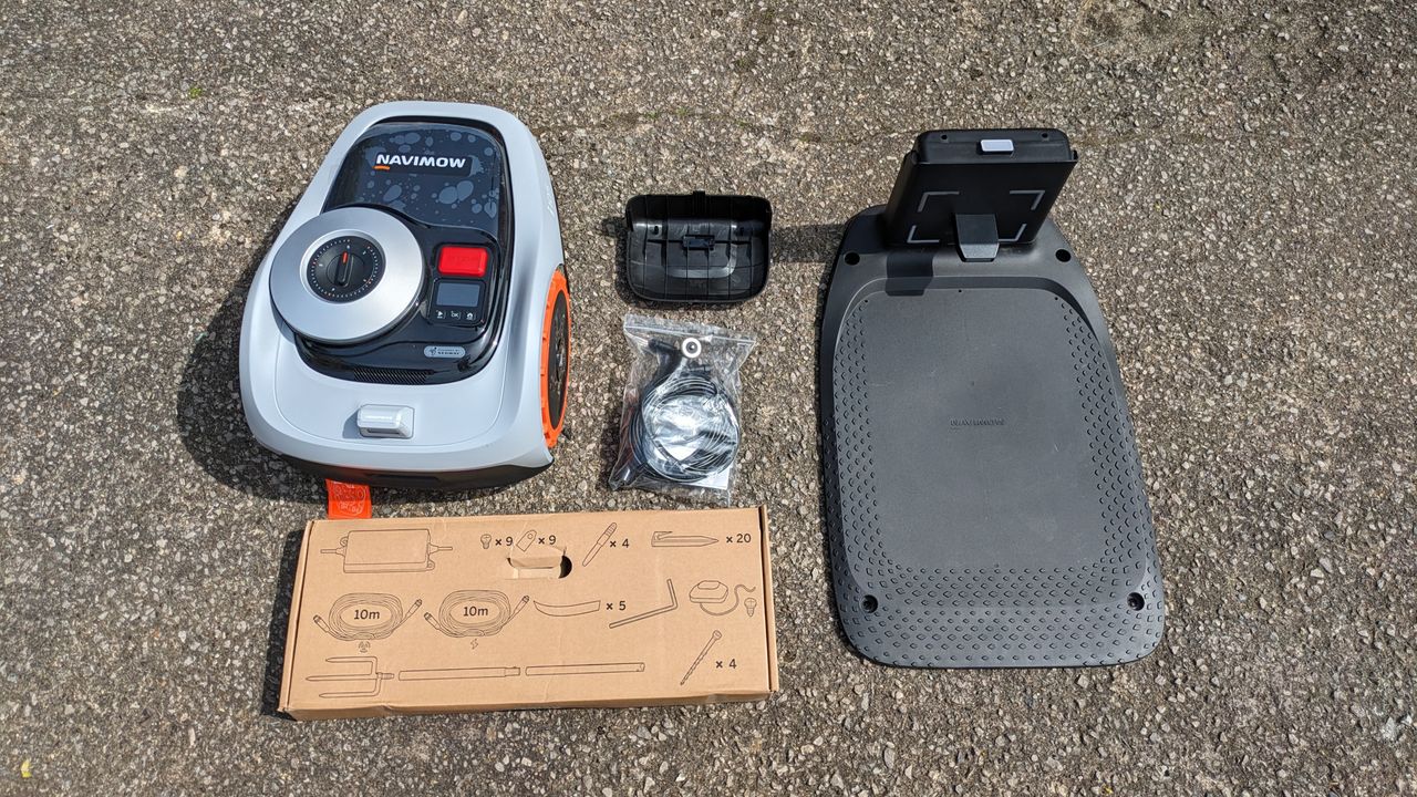 The freshly unboxed i105E