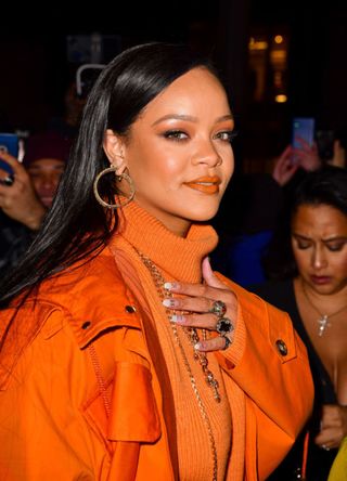 Rihanna arrives to Bergdorf Goodman in 2020