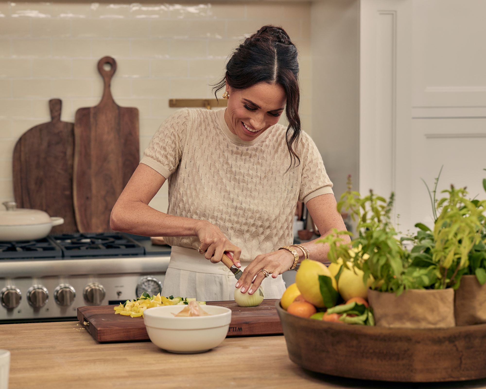 meghan markle cooking in her kitchen