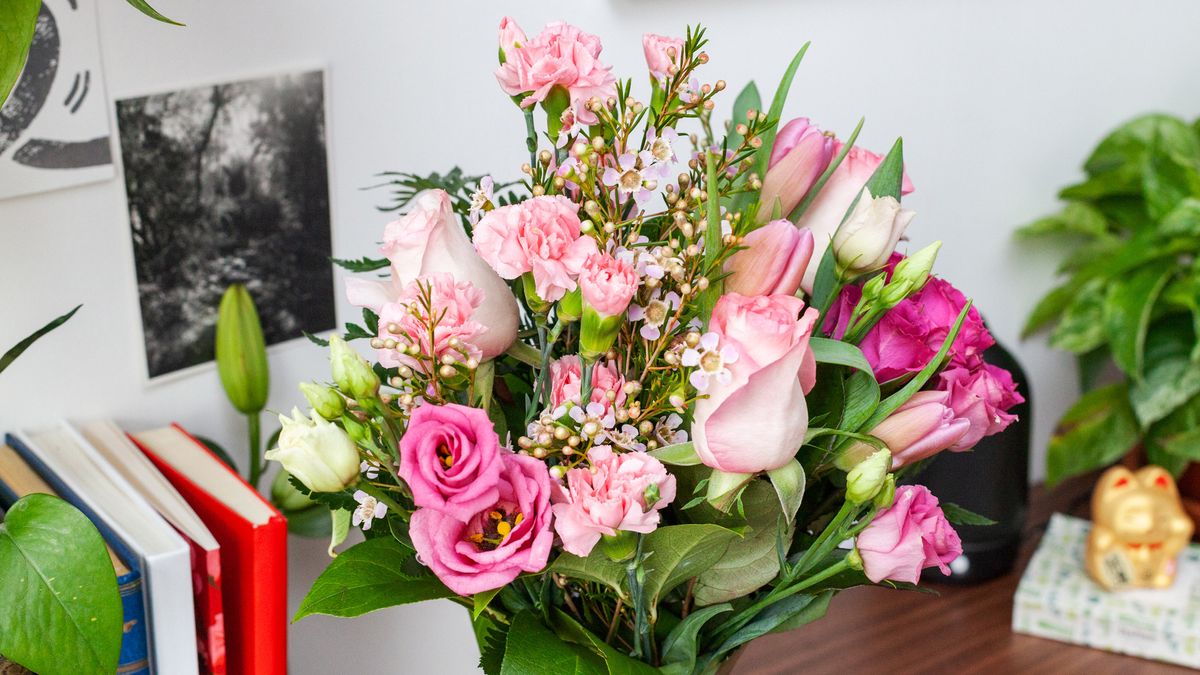 Valentine's Day flower delivery
