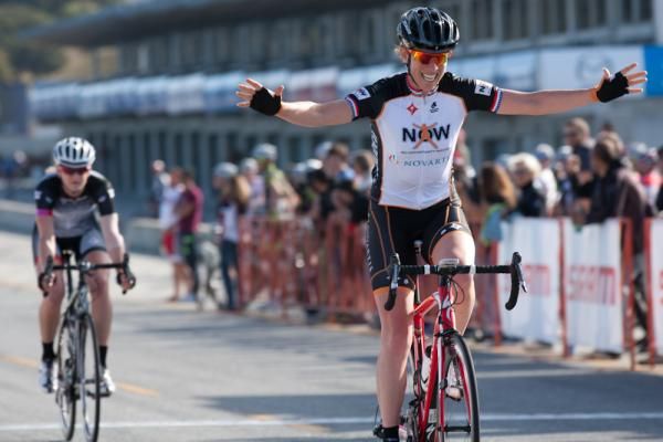 Alison Powers (NOW/Novartis) wins the Sea Otter women's criterium ahead of Loren Rowney (Spcialized-lululemon.)
