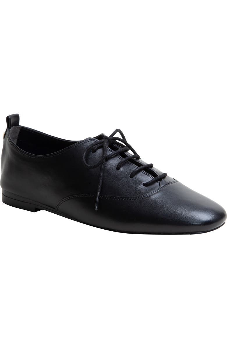 Mirna Oxford Flat