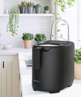 Luma electric composter