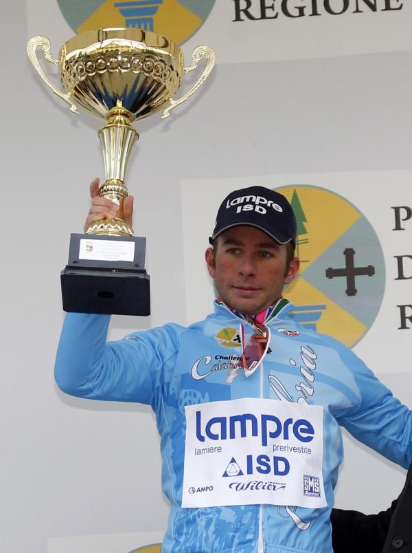 Daniele Pietropolli (Lampre-ISD) gets another trophy