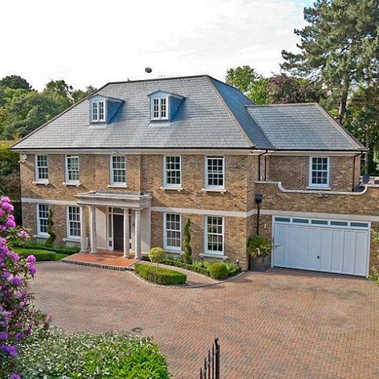 Eamonn Holmes and Ruth Langsford slash price of their surrey mansion