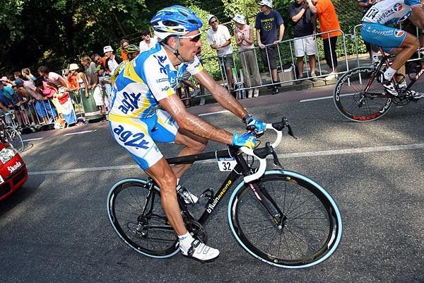 Jose Luis Arrieta (AG2R) has run outta gas