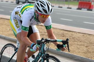Tiffany Cromwell (Australia) chased Lisa Brennauer (Germany) on her own, but was swept up on the finishing circuit as the bunch accelerated for the sprint prime