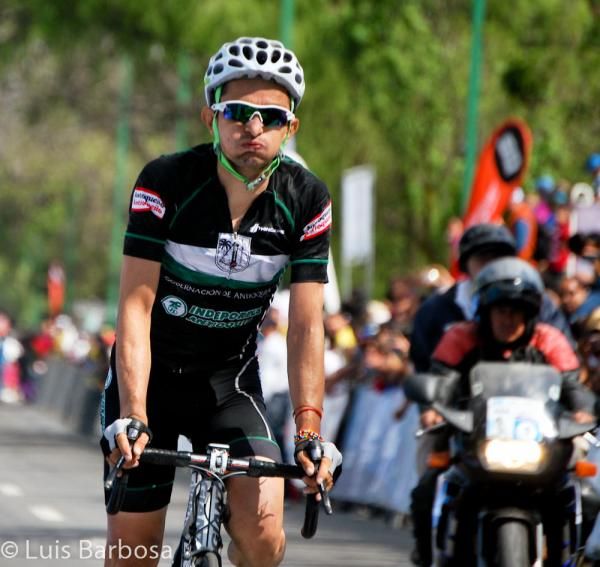 Julian Rodas (Gobernacion De Antioquia) finished almost three minutes behind Sevilla