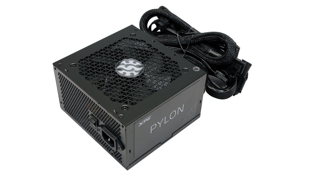 XPG Pylon 550W