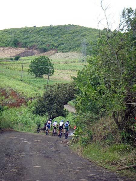 A group chases Yannick Lincoln.
