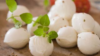 Mozzarella balls