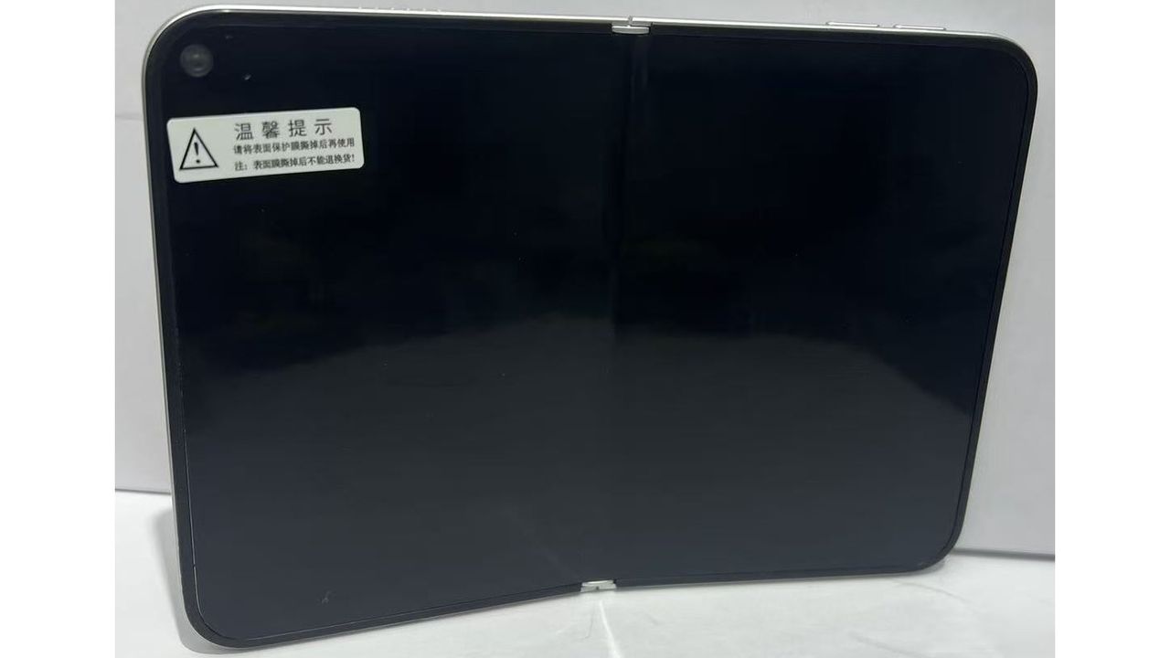 An iPhone Ultra dummy unit