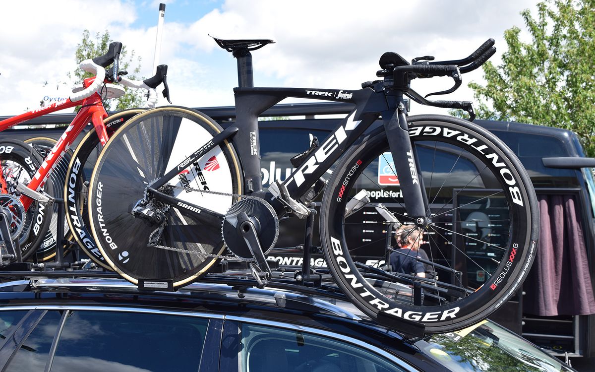 Richie Porte's spare bike was setup with a 1X SRAM RED eTap AXS drivetrain and Bontrager front wheel