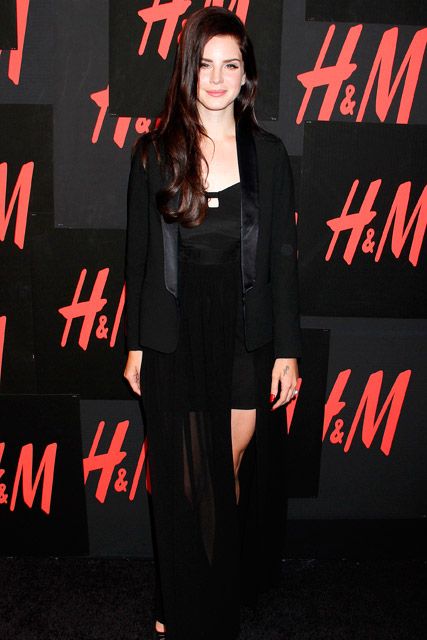 H&amp;M hosts private concert with Lana Del Rey in New York