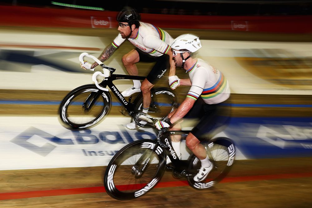 Wiggins and Cavendish on the attack