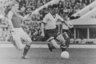 Igor Netto on the ball for the Soviet Union in 1961.