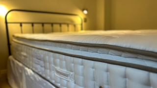 Sleepeezee Centurial 03 mattress