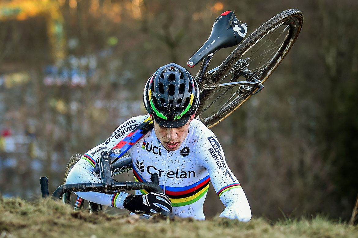 Wout Van Aert crests the run up