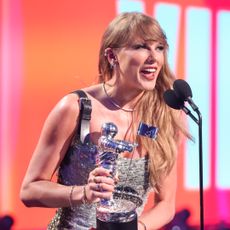 taylor swift wins video of the year at the 2024 vmas