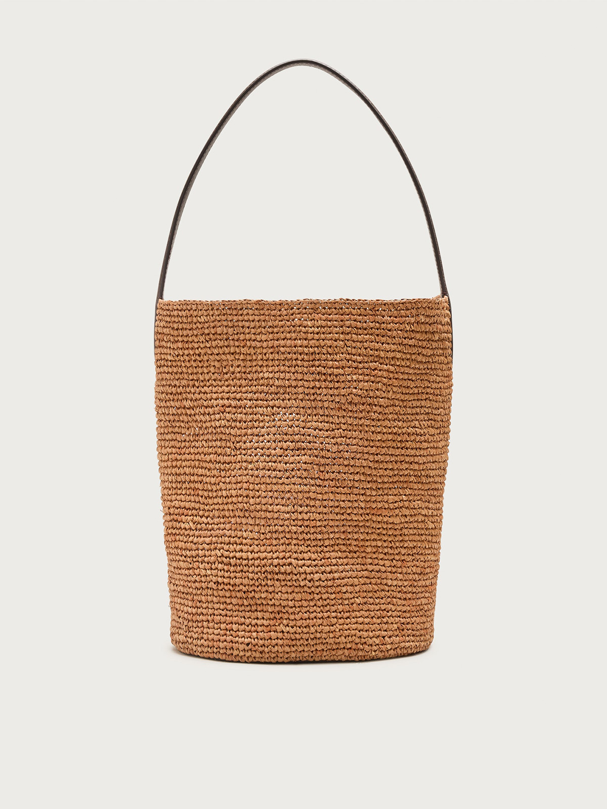 Berkeley Handknotted Bucket Bag in Raffia