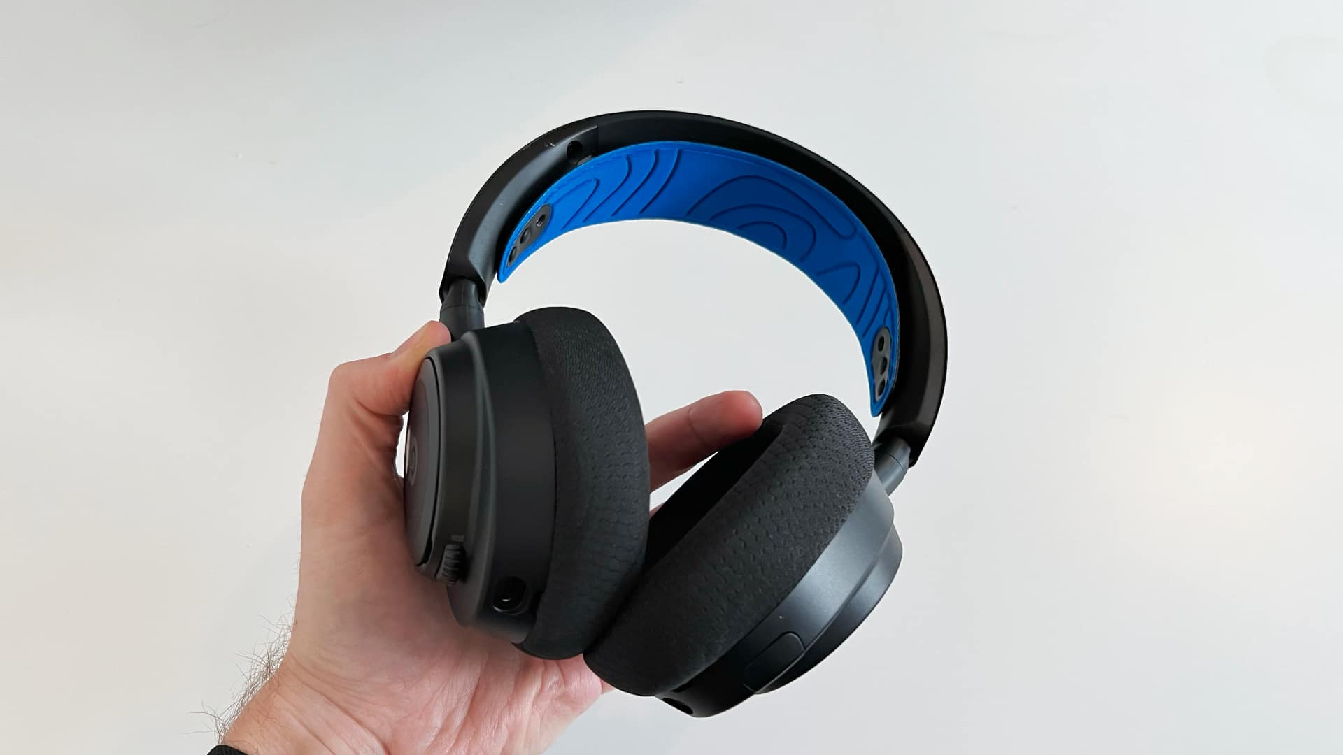 Steelseries Arctis Nova 7P Wireless gamingheadset i svart