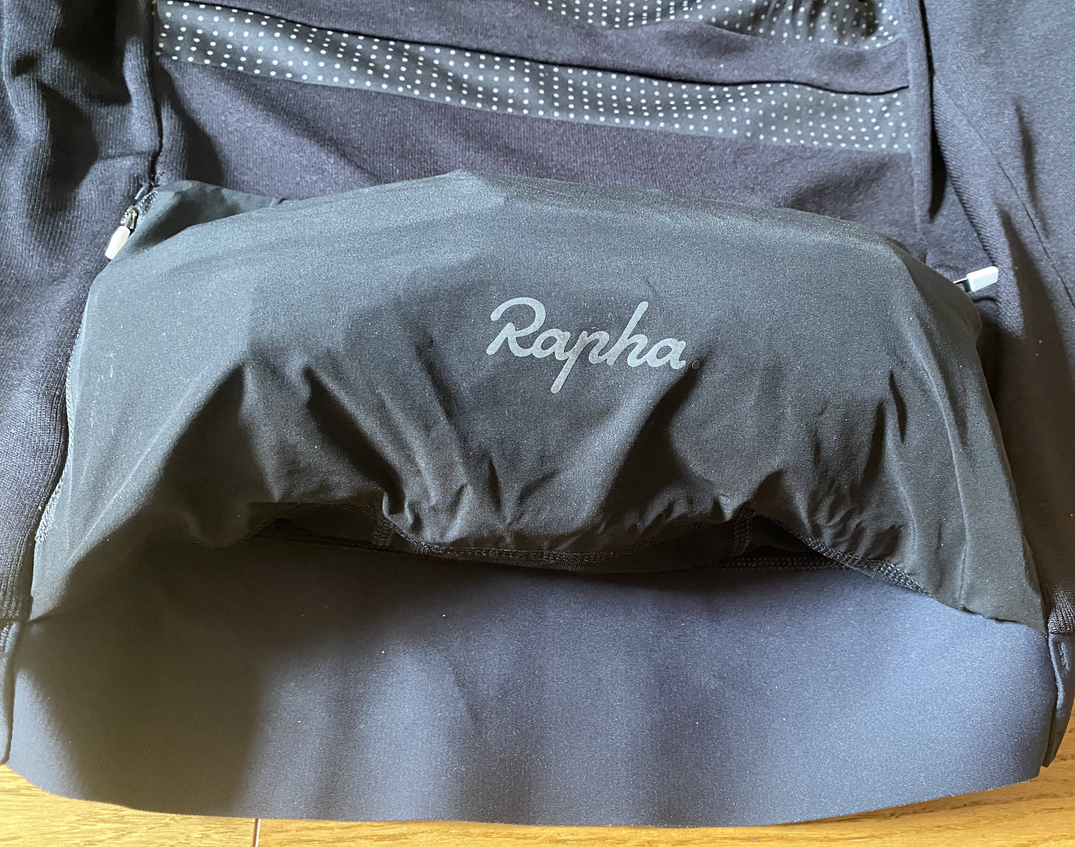 The through-pocket, when stuffed, lifts the entire set-up away from the body of the jersey
