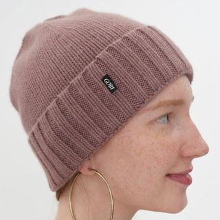 cashmere beanie in lilac