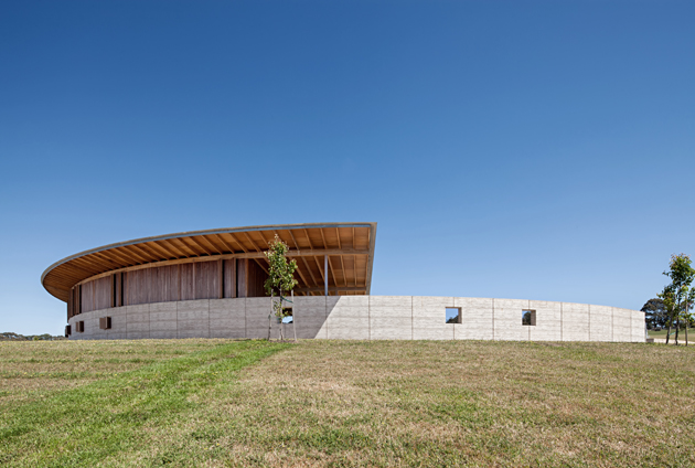 6.Merricks_Stables_0146