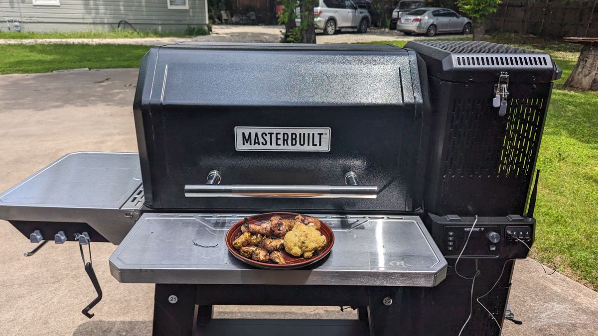 Masterbuilt Gravity Series XT Digital Charcoal Grill Smoker review a large charcoal grill and smoker with Wi Fi technology Top Ten Reviews