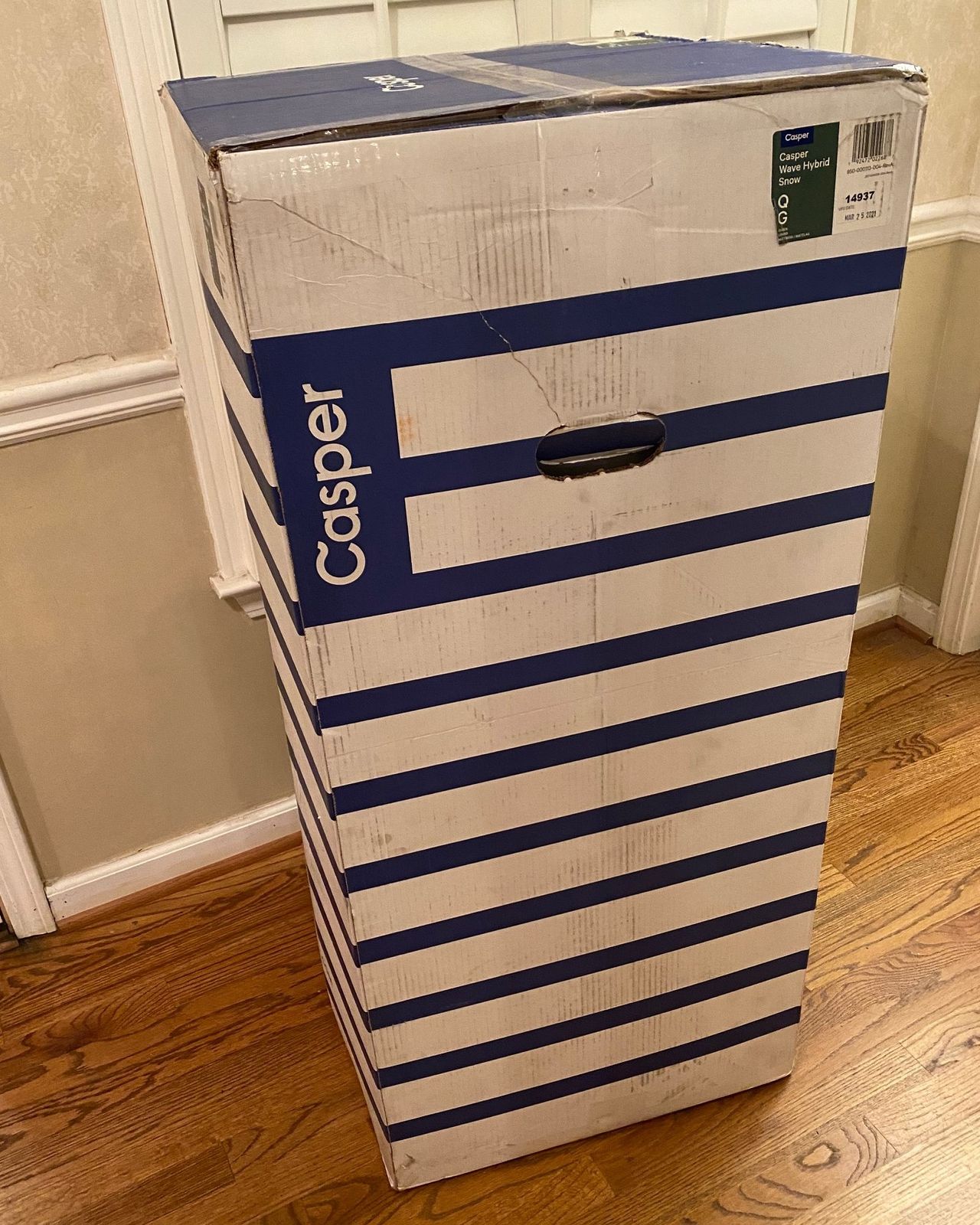 Casper Wave Snow hybrid in box
