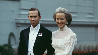 Prince Michael of Kent and his bride, German nobility Princess Michael of Kent (Baroness Christine von Reibnitz) pose outside the British Embassy in Vienna, Austria, 30th June 1978