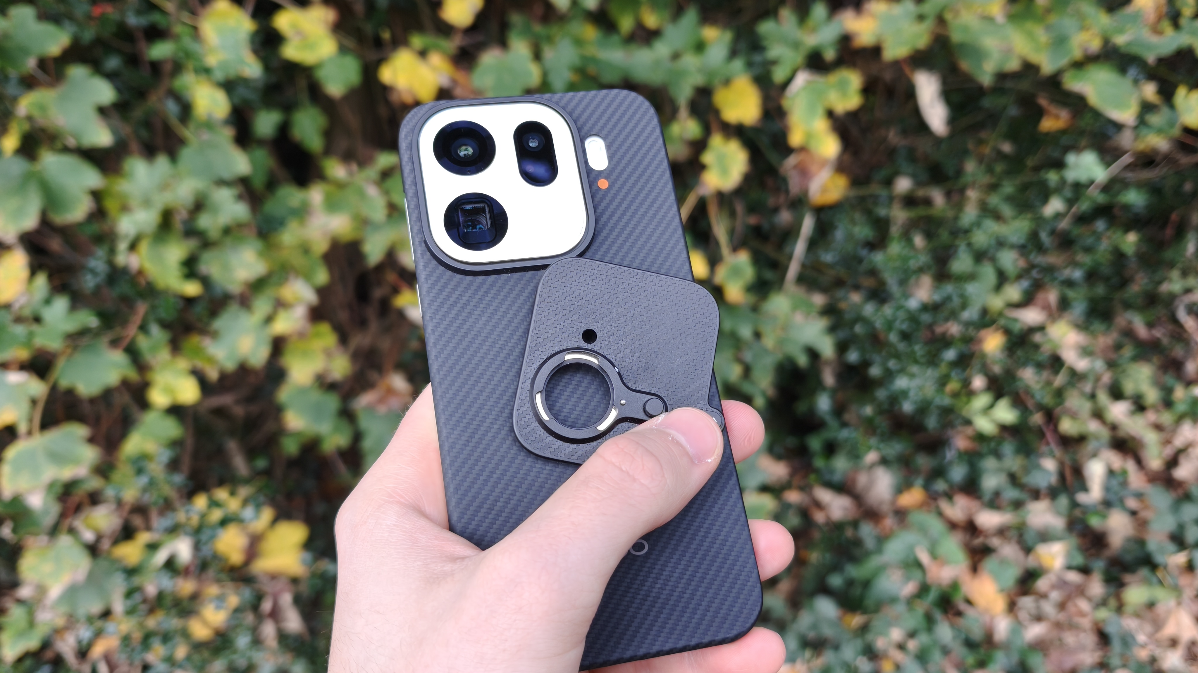 Oppo Find X9 Pro with the extender lens mount detached