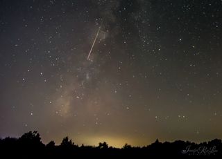 2015 Perseid Meteor Over West Virginia