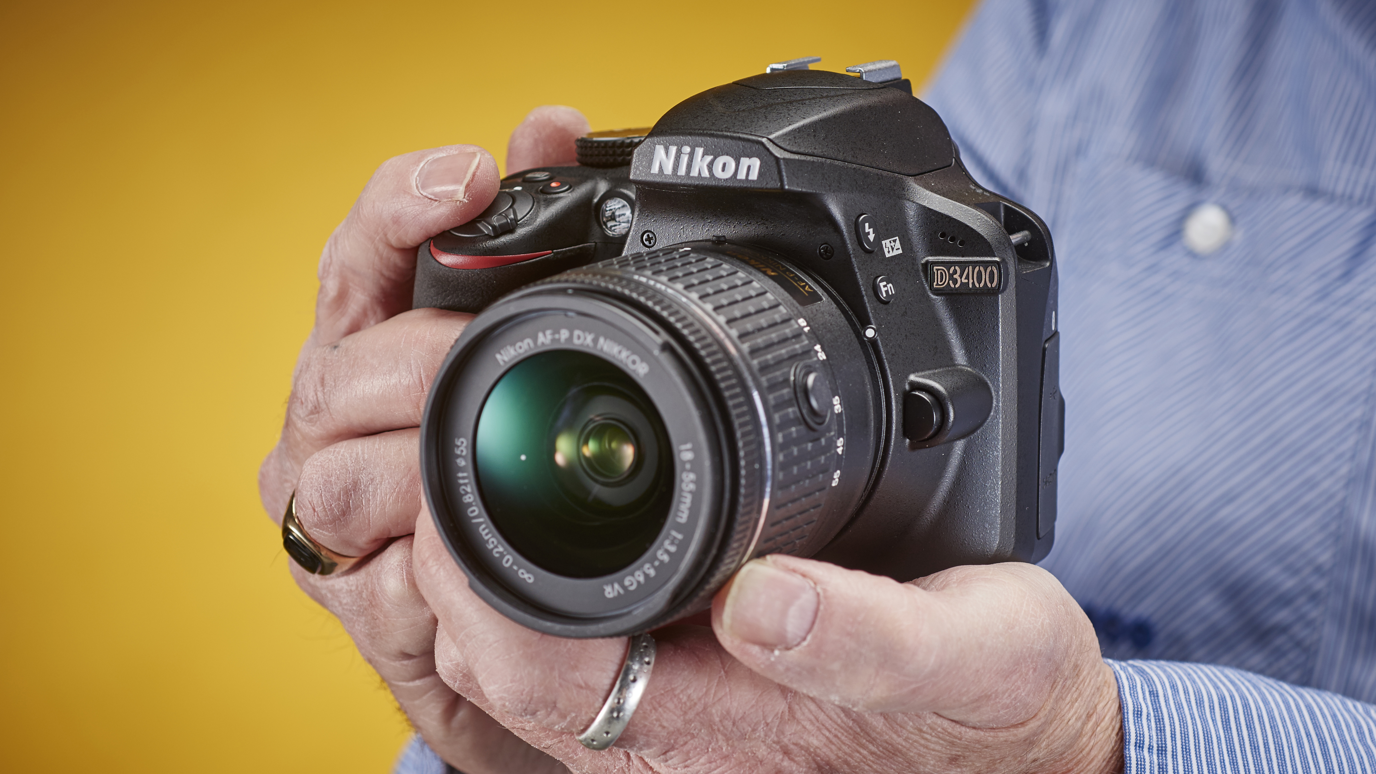 Nikon D3400 - buy it or not? 