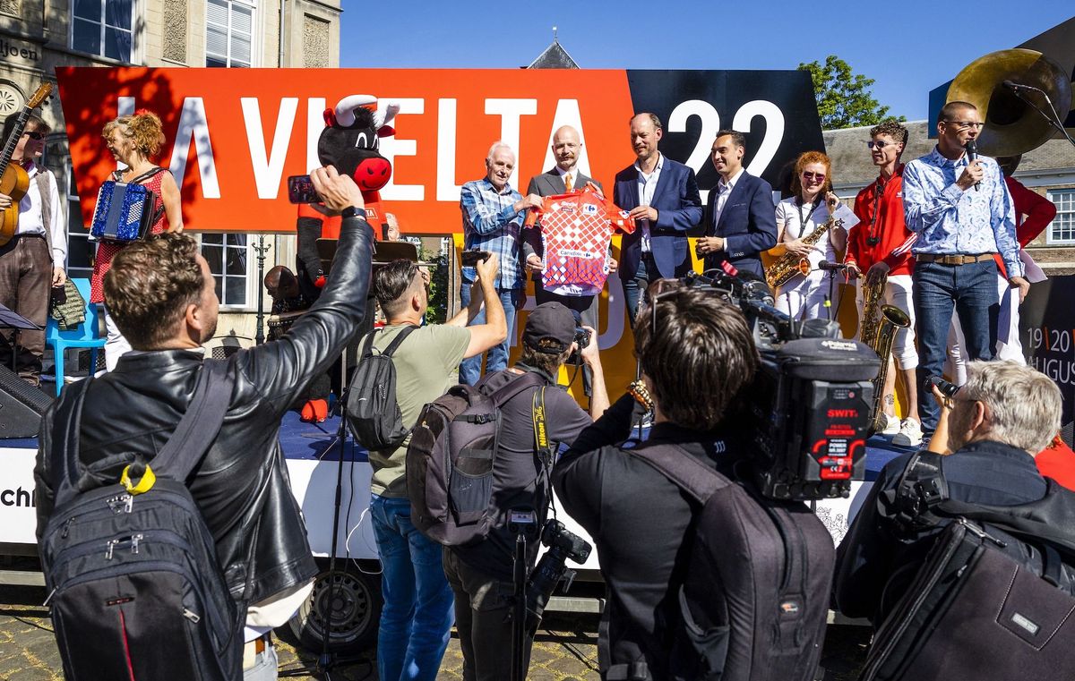 De Vuelta jaagt zijn leiderstrui naar de Nederlandse zalen – de organisatoren waren voorzichtig om niet te creatief te handelen.