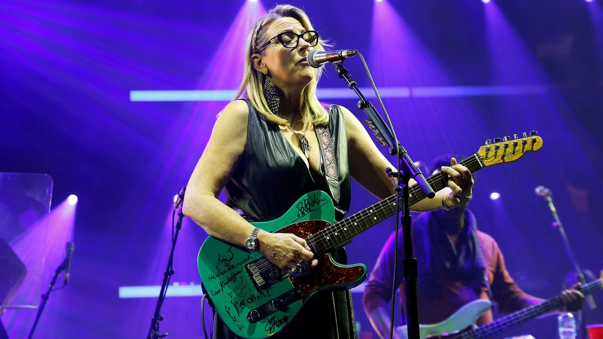 Susan Tedeschi performs at Tedeschi Trucks Band&#039;s &quot;Garden Party&quot; at Madison Square Garden on September 29, 2023 in New York City.