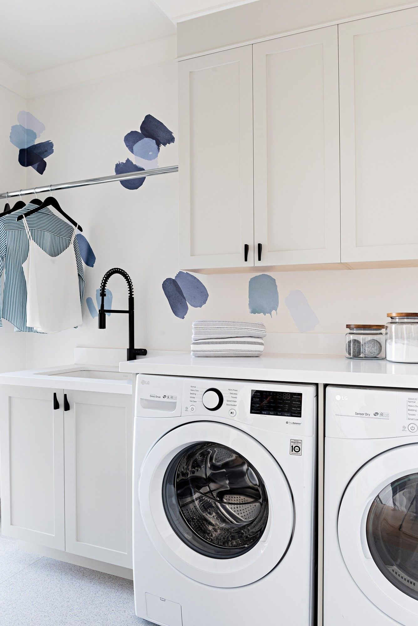 Laundry room countertop ideas 8 materials and layouts to inspire