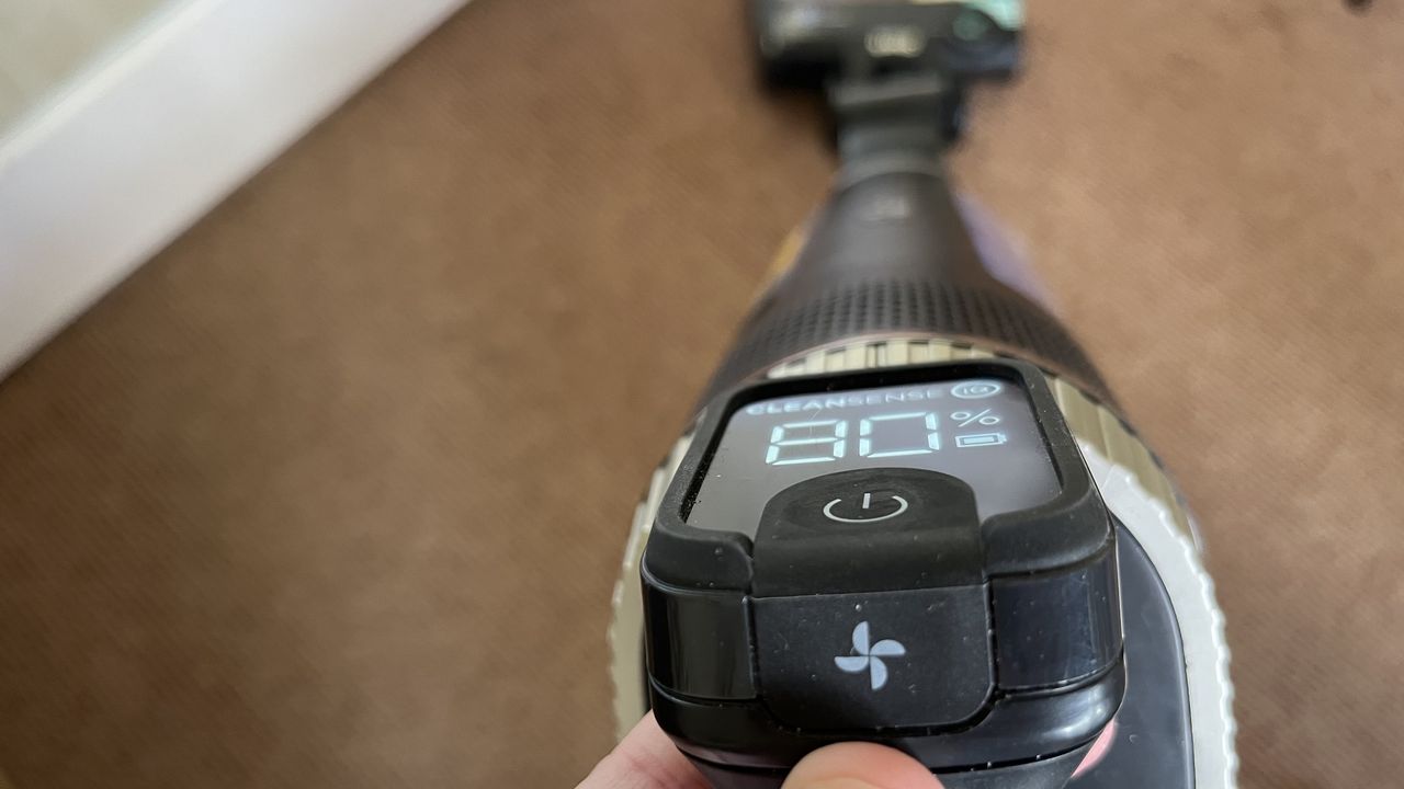 the shark stratos cordless has 3 power modes