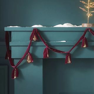 Velvet Glass Drop Garland