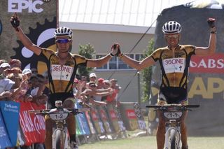 Stage 1 - Stander and Sauser win stage 1