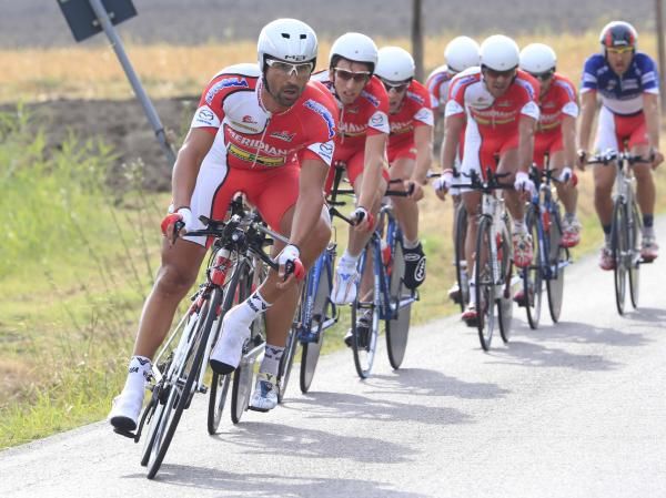 Meridiana-Kamen couldn't defend Enrico Rossi's blue jersey in the team time trial.
