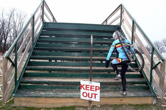 Belgian coach Rudy De Bie undeterred by course signage.
