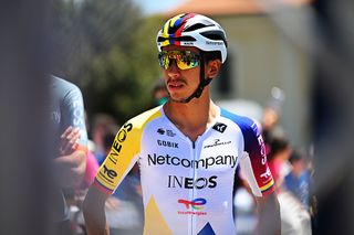 Panic and doubts as Egan Bernal dropped on innocuous climb at Giro d'Italia