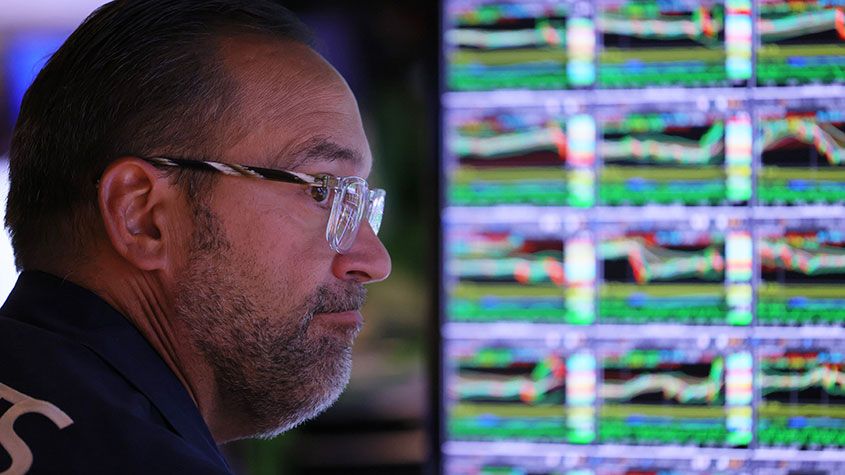 Worried-looking stockmarket trader