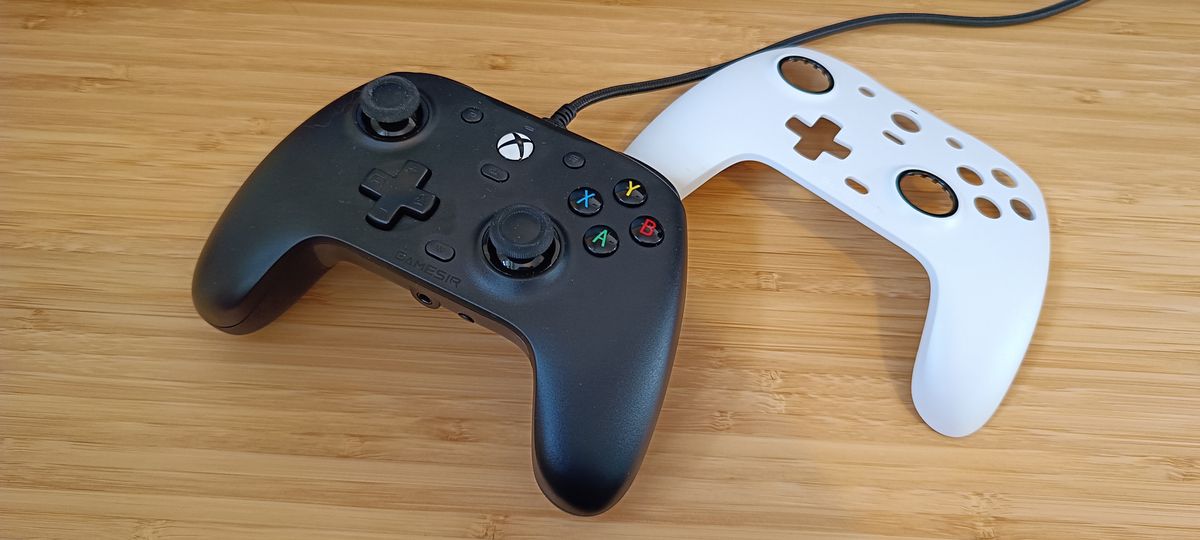 A GameSir G7 Xbox controller with a swappable faceplate sitting on a wooden desk