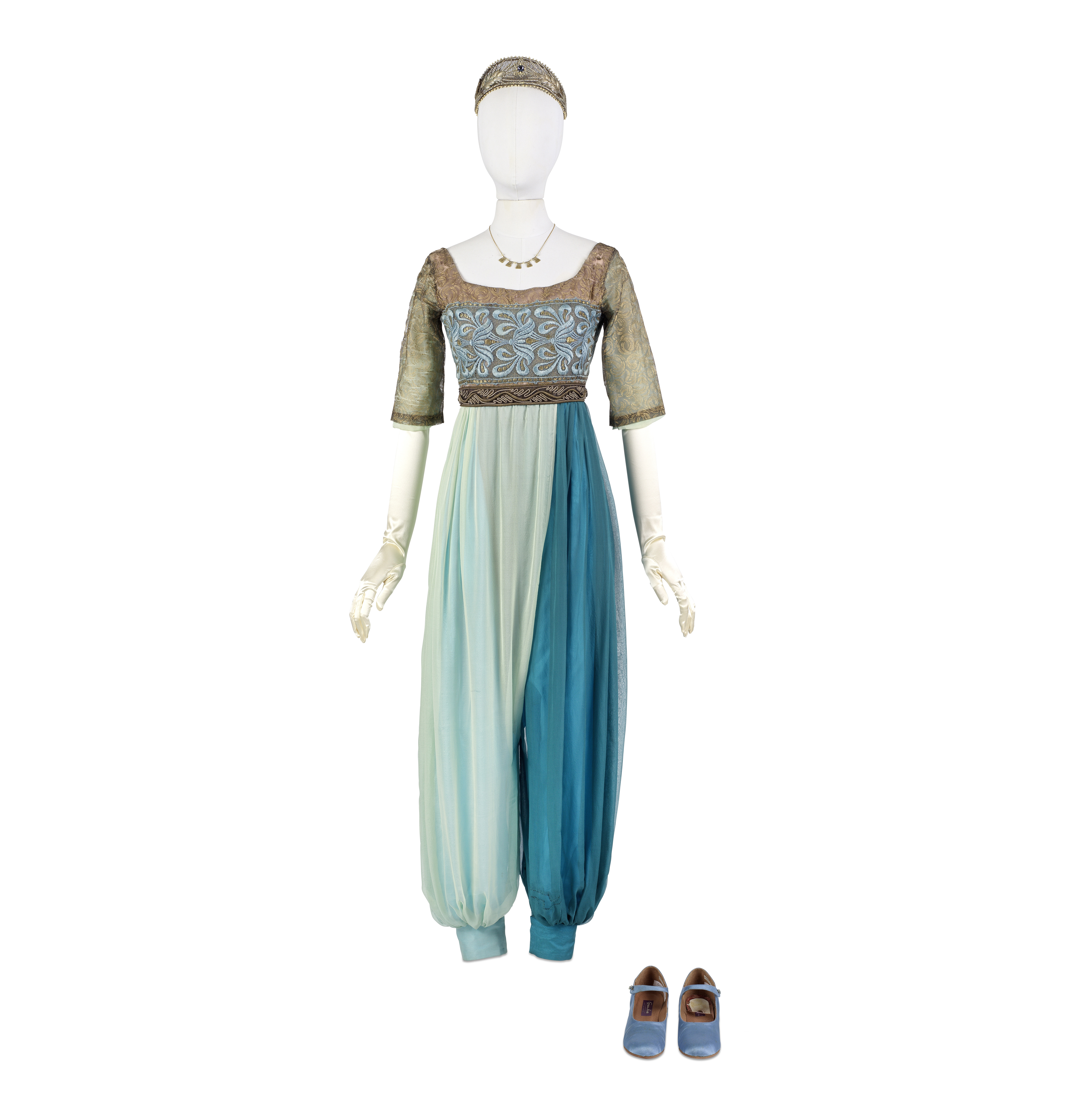 Outfit from Downtown Abbey