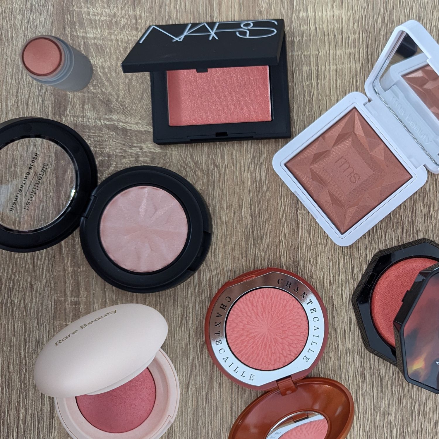  I’ve always loved a dewy blush but summer 2024 is all about the highlighting blush and these 7 take my glow to a whole new level 